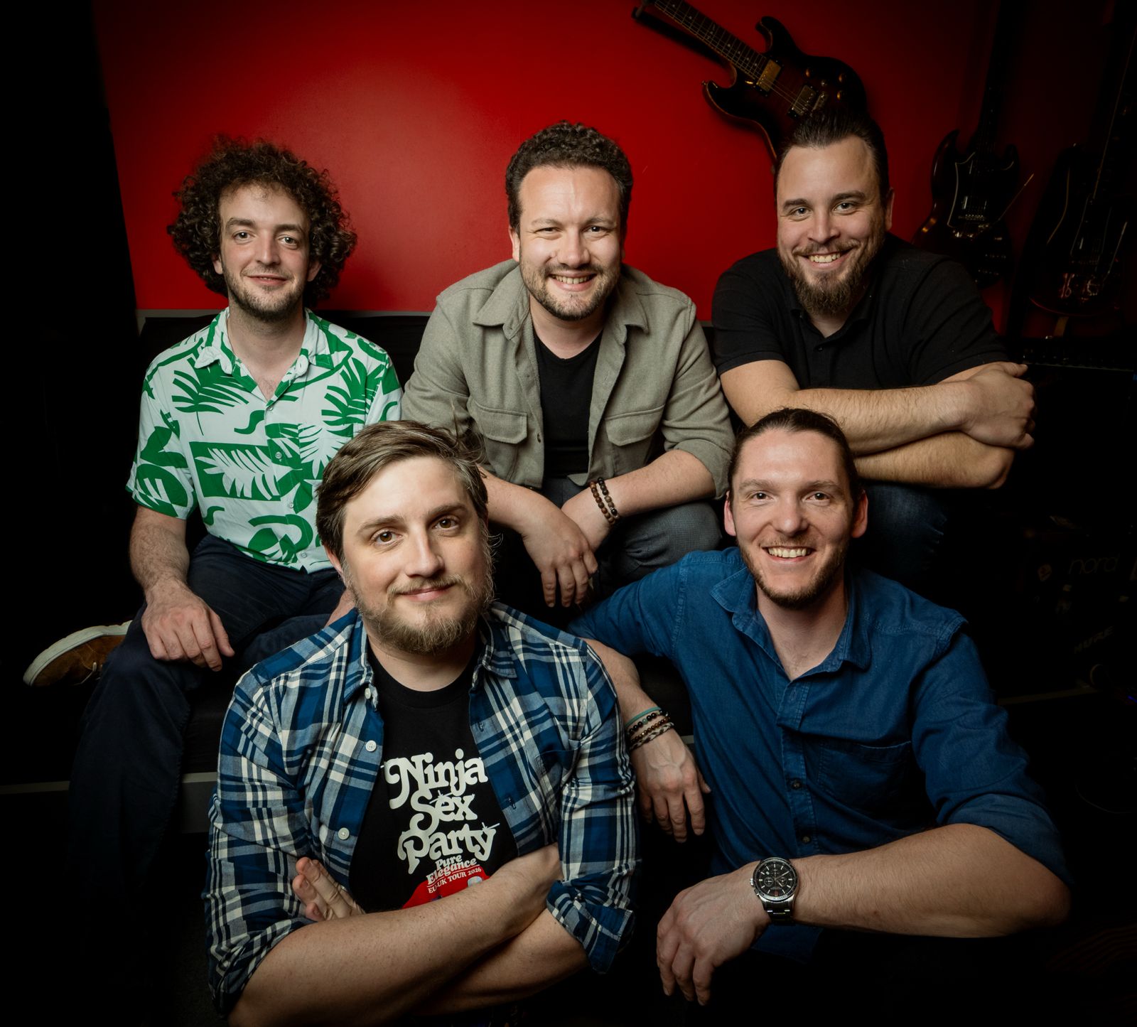 Le groupe, The Red Fires